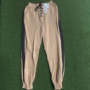 NWT TIger,it’s Tan Pacifica Lace Up jogger